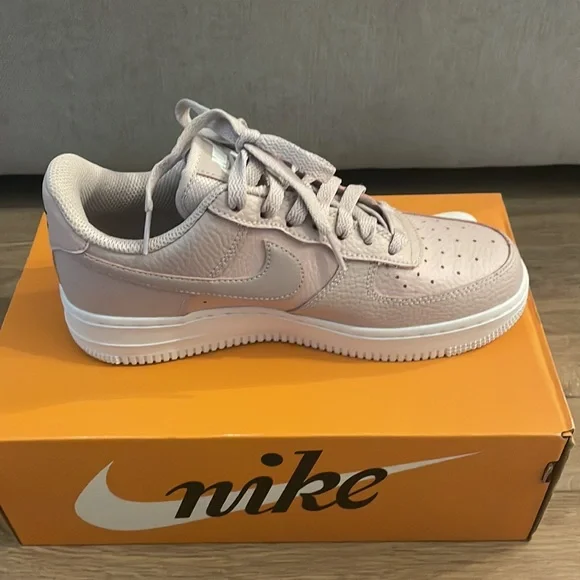 Nike Air Force 1 ‘07 Low Essential Platinum Violet leather - Picture 2 of 4